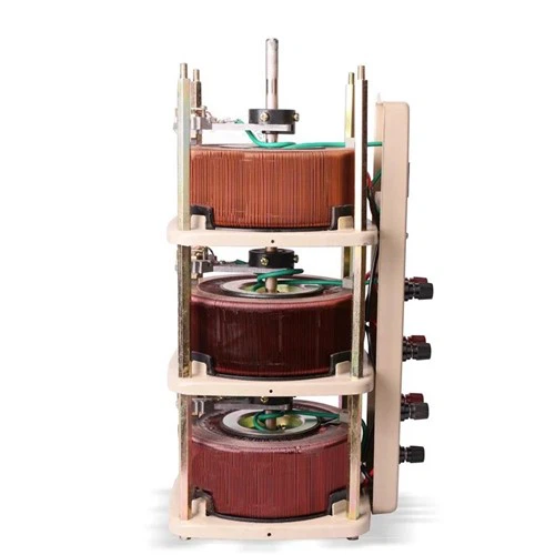 Regulador de voltaje de variac trifásico
